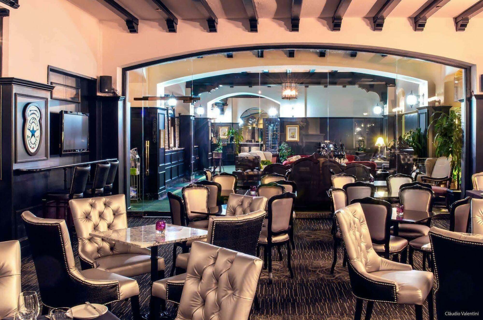 Clarendon 4*